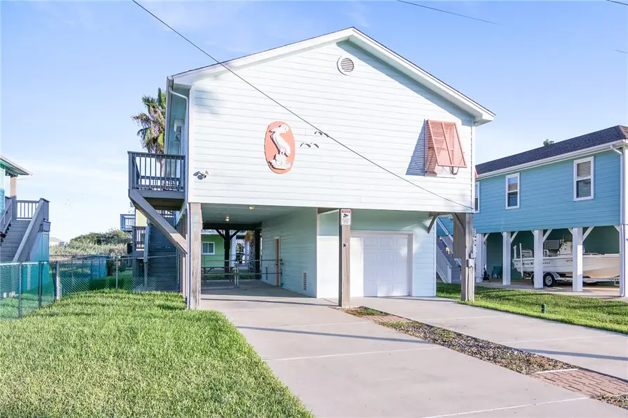 1224 S Live Oak Street, Rockport, TX 78382 - #2