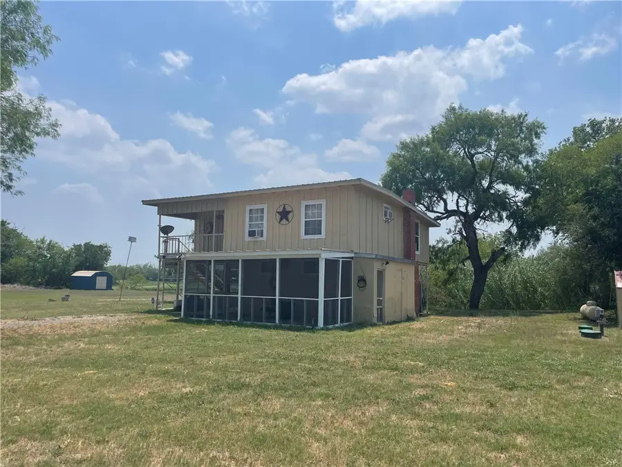 167 Buckeye Knoll Road, George West, TX 78022 - Image #3