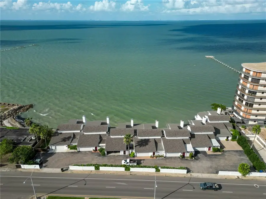 4454 Ocean Drive #4, Corpus Christi, TX 78412 - Image #2