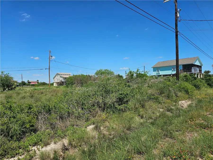 227 Palmetto Point Road, Rockport, TX 78382 - Image #2