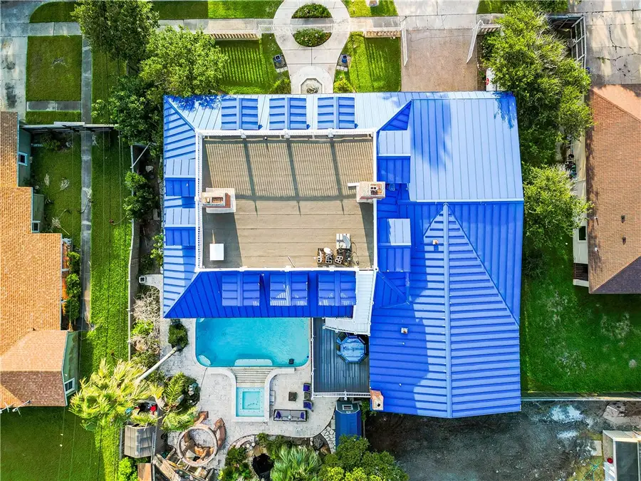 121 Glenmore Street, Corpus Christi, TX 78412 - Image #3