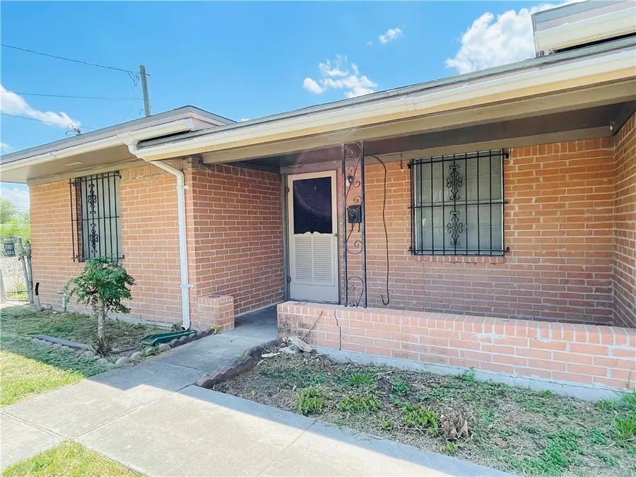 419 Washington Avenue, Robstown, TX 78380 - Image #2