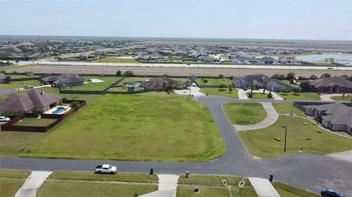 4641 Barnard Drive, Corpus Christi, TX 78413 - Image #1