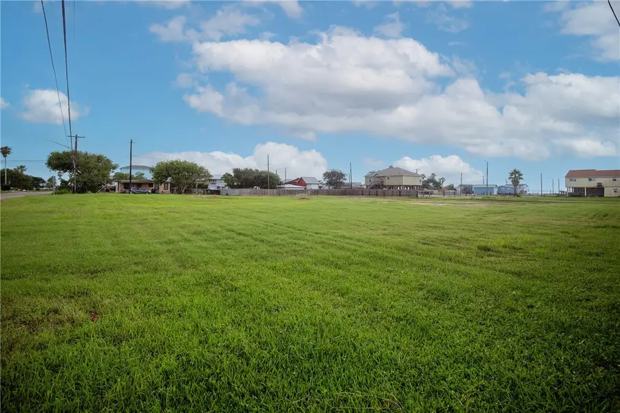 4057 Laguna Shores, Corpus Christi, TX 78418 - Image #2