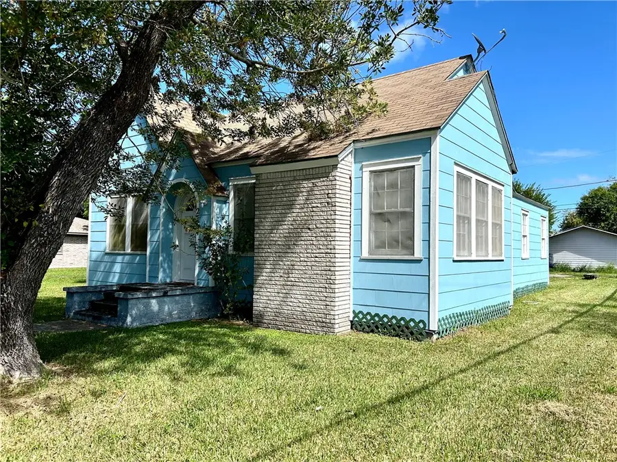 2764 Houston Avenue, Ingleside, TX 78362 - #2