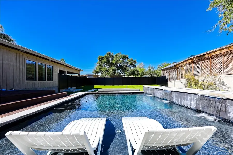 225 Chenoweth Drive, Corpus Christi, TX 78404 - Image #2