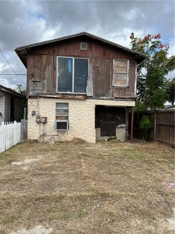 1009 Iowa Street, Robstown, TX 78380 - #1
