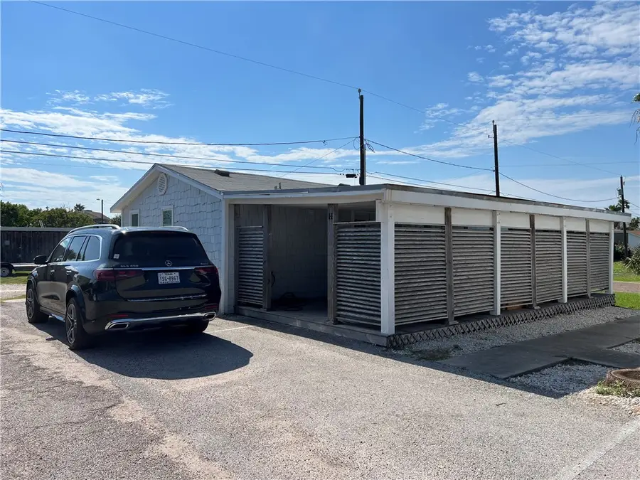 523 S Station Street #H, Port Aransas, TX 78373 - Image #2