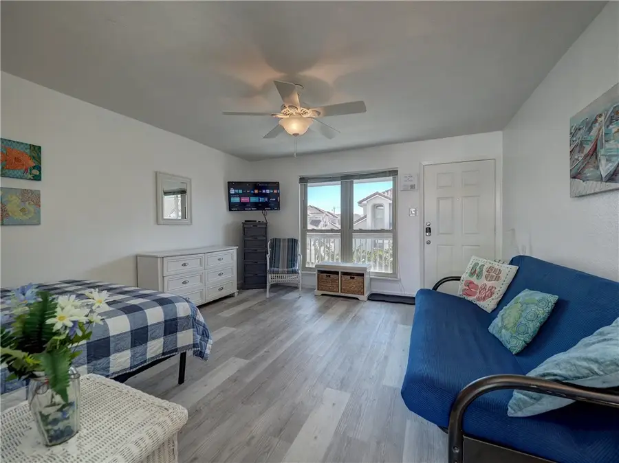 14898 Granada Drive #11, Corpus Christi, TX 78418 - Image #3