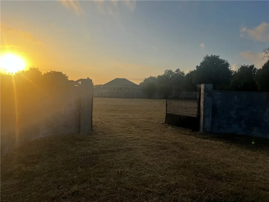 TBA E E Dunlap, San Diego, TX 78384 - Image #2