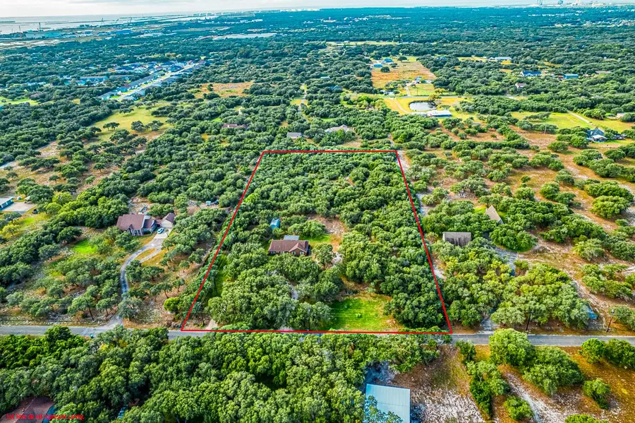 1003 W Rhodes Avenue, Aransas Pass, TX 78336 - Image #2