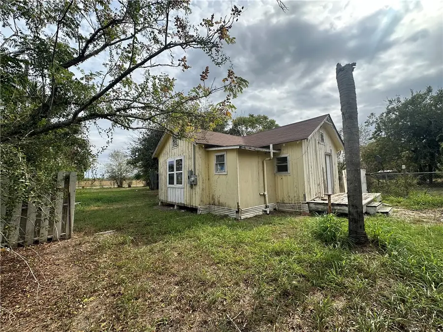 308 Mcguill, Refugio, TX 78377 - Image #2