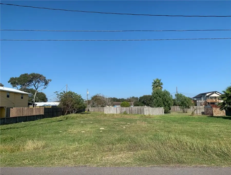 242 Clearview Drive, Corpus Christi, TX 78418 - Image #3