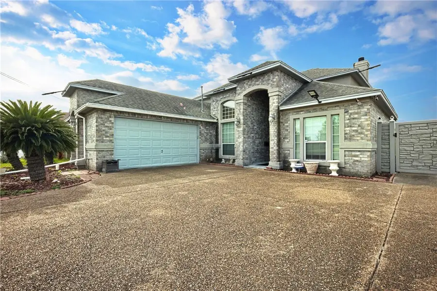 1725 Cliff Maus, Corpus Christi, TX 78416 - Image #2