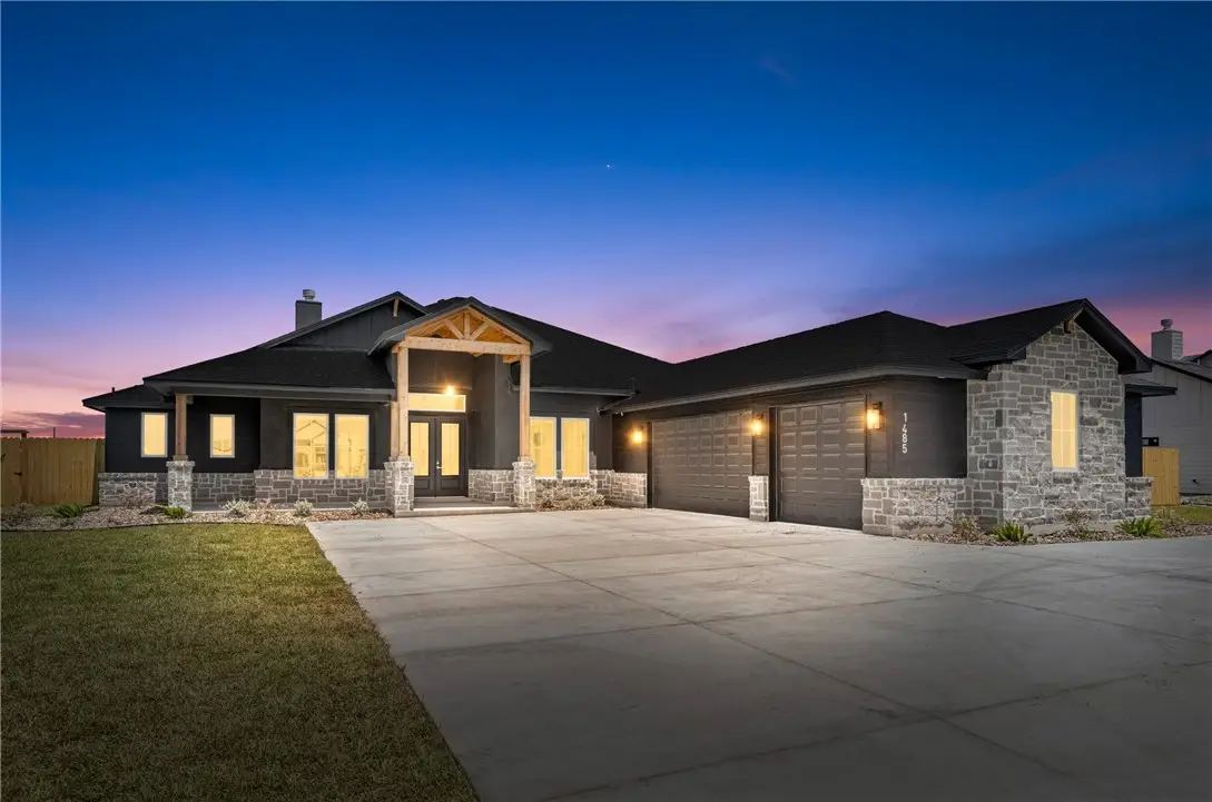 1485 Nopal Lomas, Corpus Christi, TX 78415 - Image #1