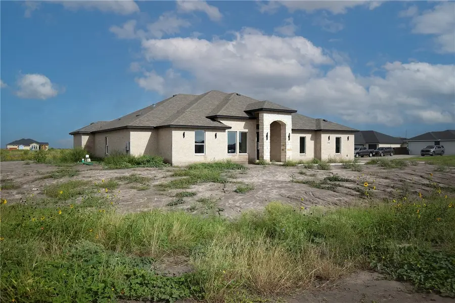 4709 Pinot Noir Court, Corpus Christi West, TX 78380 - Image #2