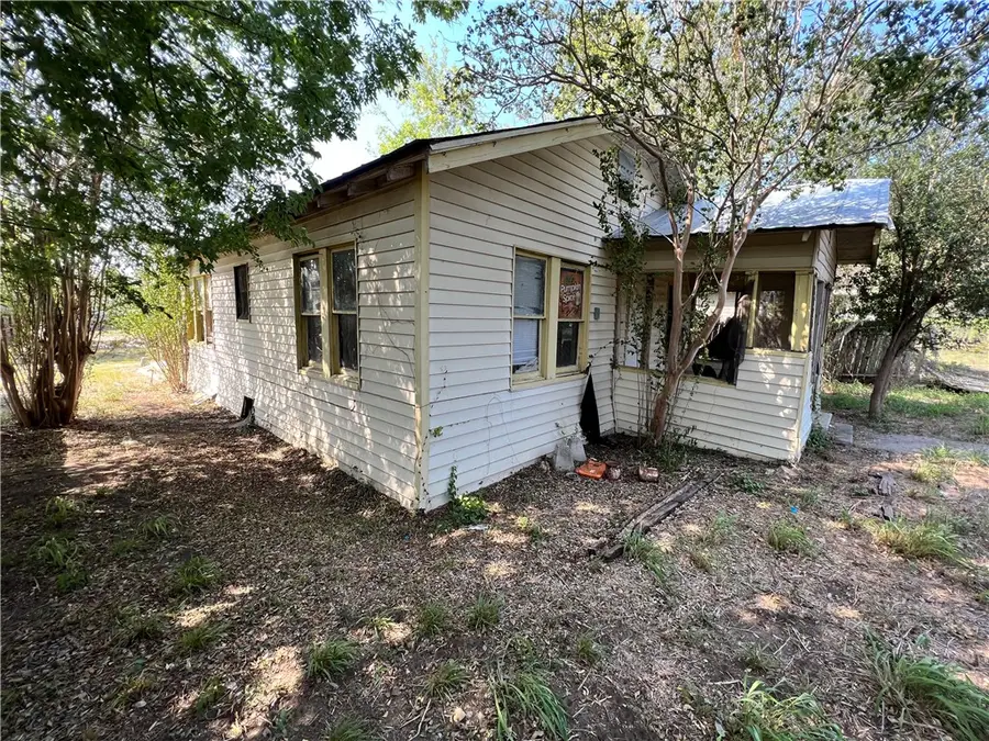 1210 King David Drive, Three Rivers, TX 78071 - Image #3