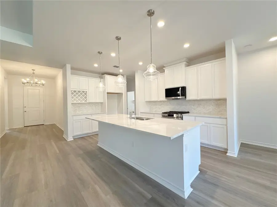 130 Broad Oak Drive, Rockport, TX 78382 - Image #3