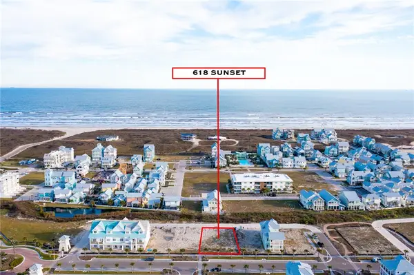 618 Sunset Avenue, Port Aransas, TX 78373