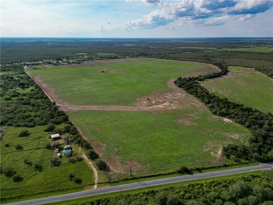 000 Us-281, Falfurrias, TX 78355 - Image #2