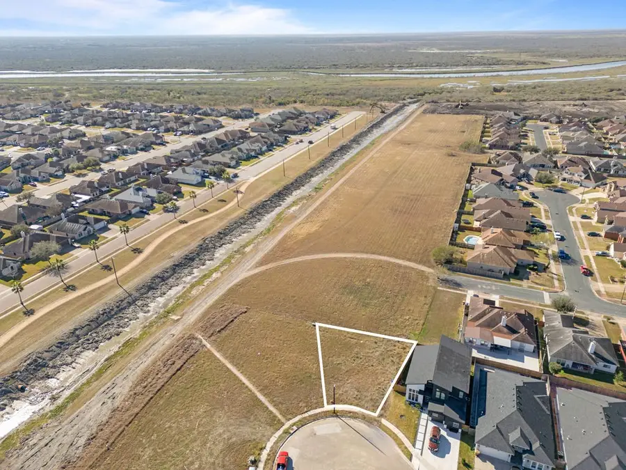 6725 Paddington Drive, Corpus Christi, TX 78414 - #2