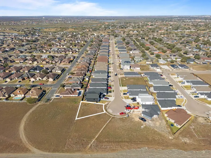 6725 Paddington Drive, Corpus Christi, TX 78414 - #3