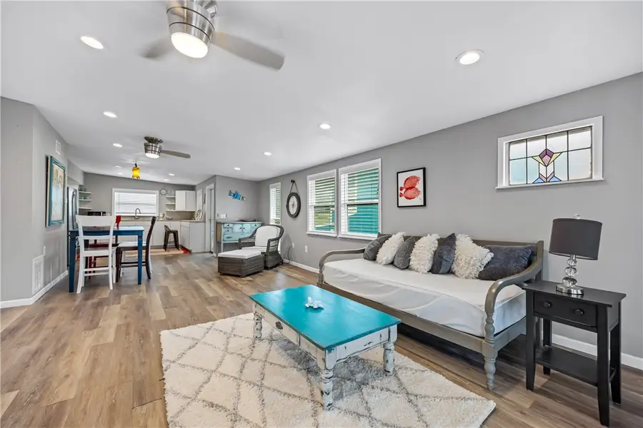 410 N Sandpiper, Ingleside On The Bay, TX 78362 - Image #3