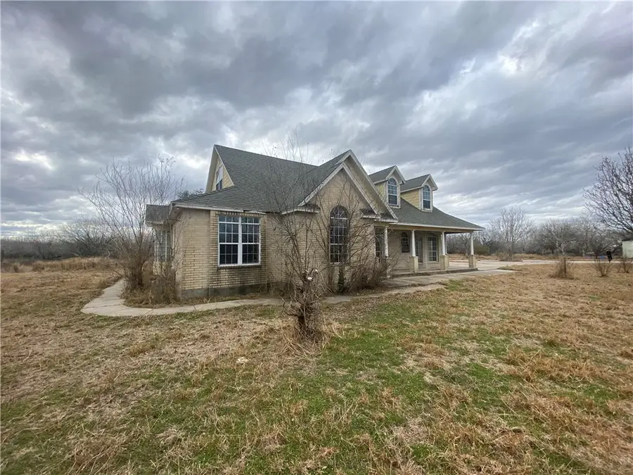 527 County Road 137, Alice, TX 78332 - Image #3