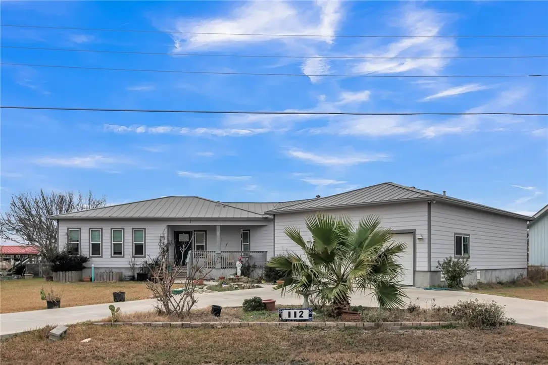 112 Ball Street, Rockport, TX 78382 - #1