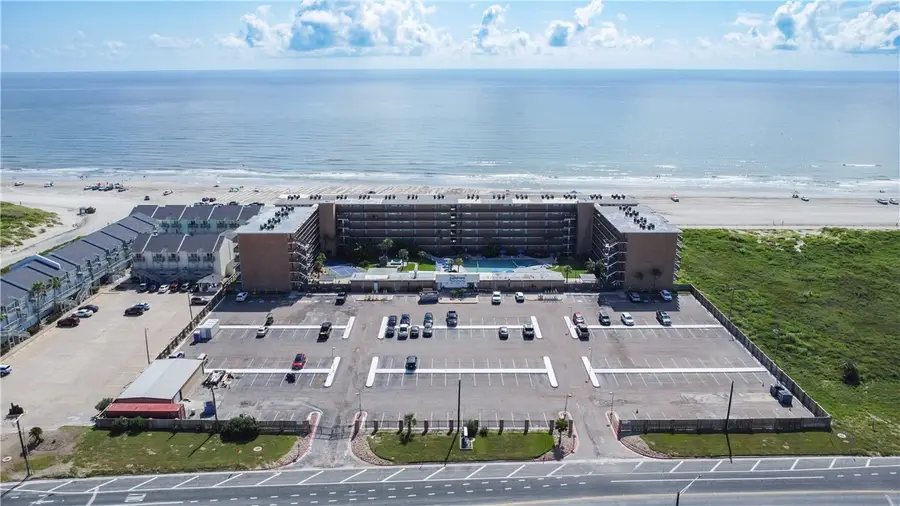 14810 Windward Drive #302, Corpus Christi, TX 78418 - Image #2