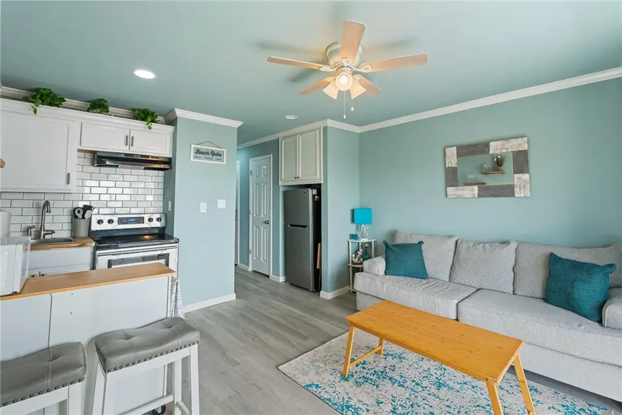 3938 Surfside Boulevard #1240, Corpus Christi, TX 78402 - Image #2