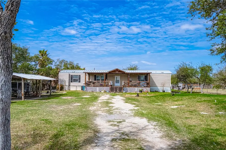 113 N Walker, Rockport, TX 78382 - #3