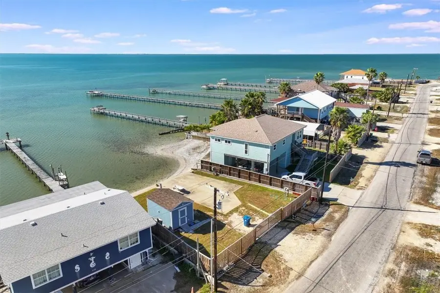614 Copano Cove Road, Rockport, TX 78382 - #2