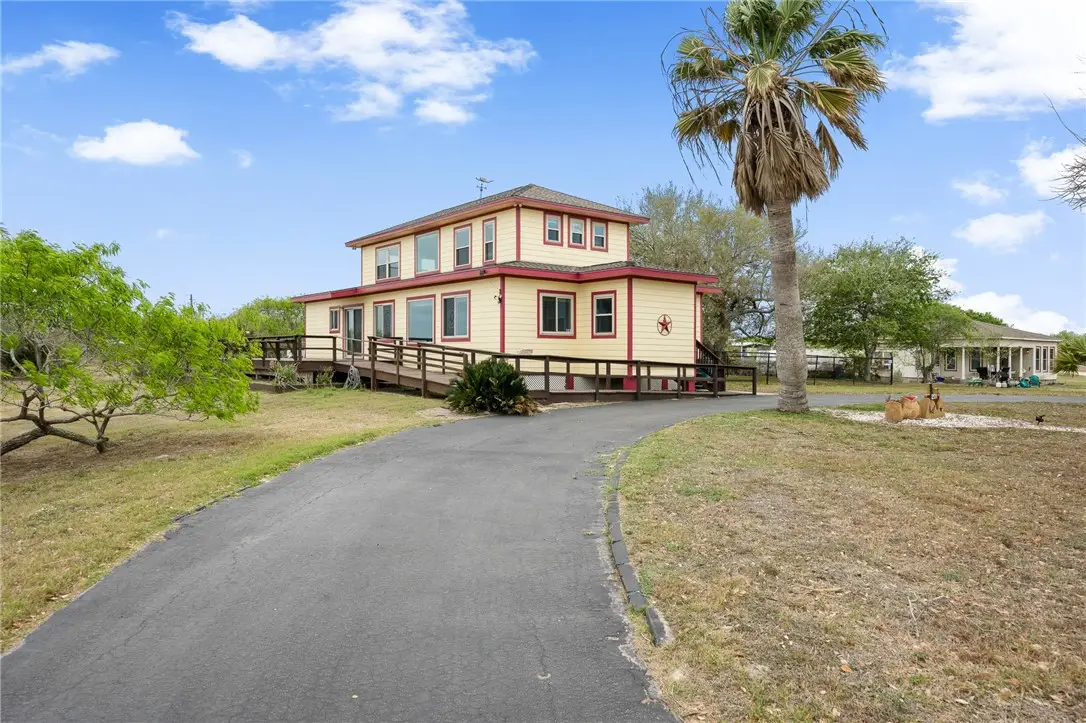 201 Copano Bay Drive, Bayside, TX 78340 - Image #1