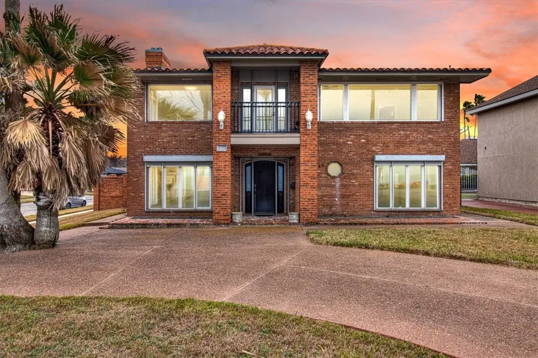 5249 Ocean Drive, Corpus Christi, TX 78412 - #1