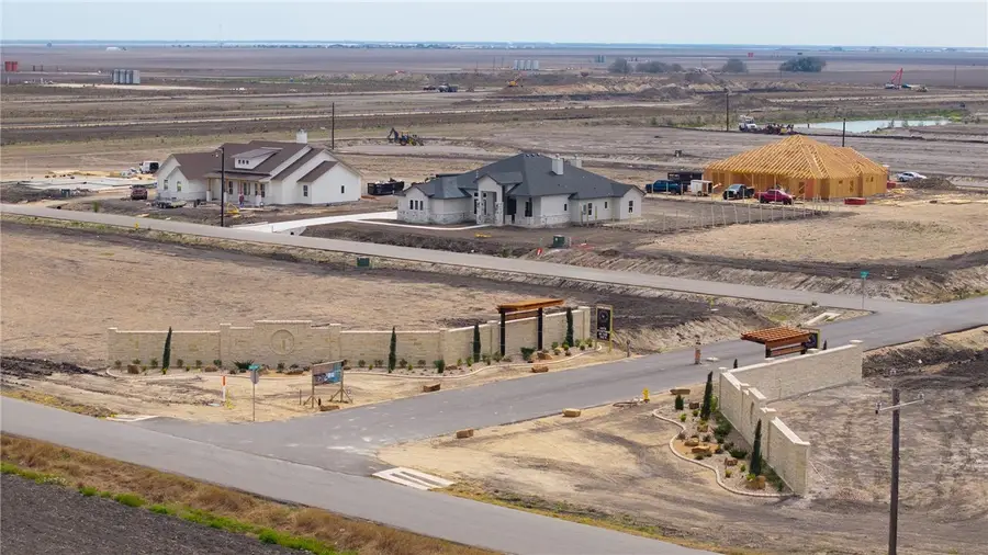 2161 London Ranch Drive, Corpus Christi, TX 78415 - Image #2