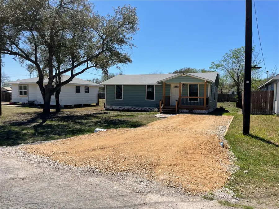 309 Seim Avenue, Orange Grove, TX 78372 - Image #3