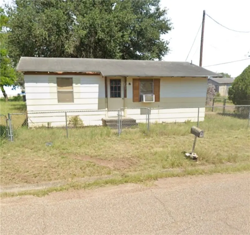 412 West Magnolia, Hebbronville, TX 78361 - Image #1