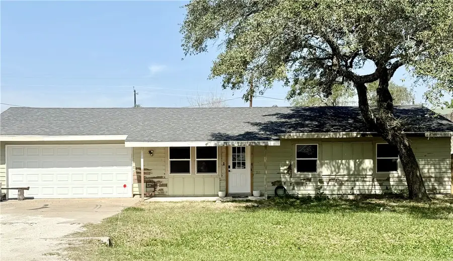 1510 W Terrace Boulevard, Rockport, TX 78382 - Image #2