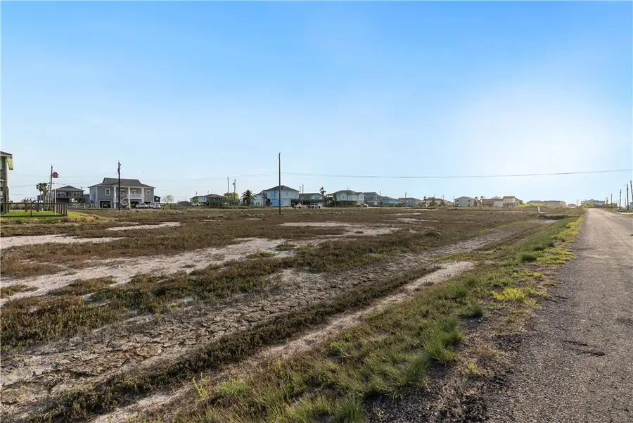 250 Kingfish Drive, Rockport, TX 78382 - Image #2