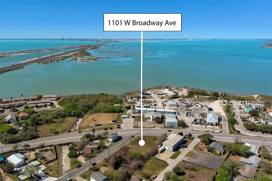 1011 W Broadway Avenue, Portland, TX 78374 - Image #2