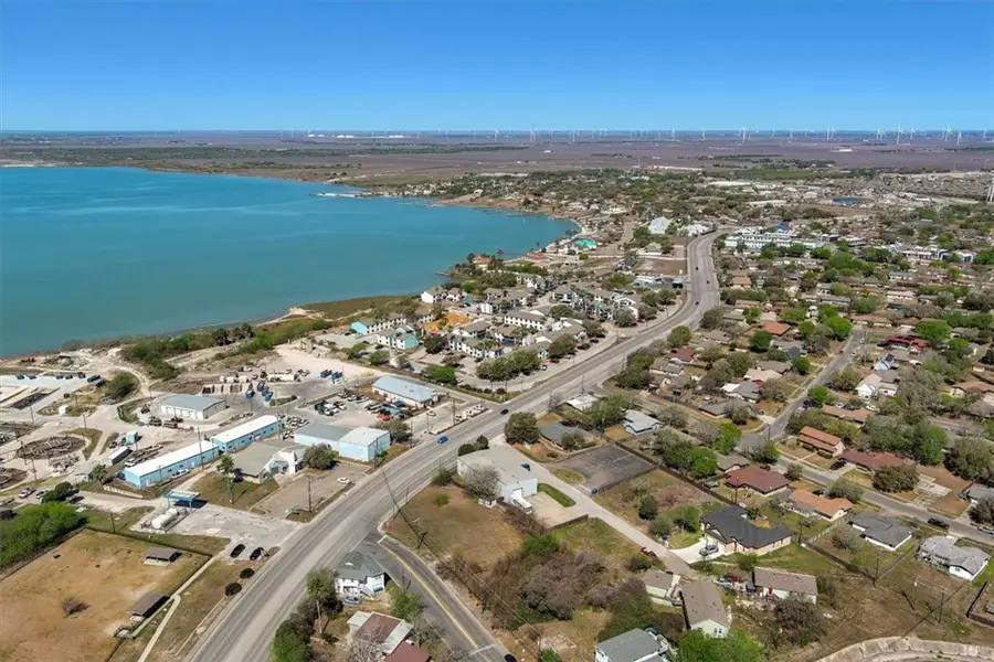 1011 W Broadway Avenue, Portland, TX 78374 - Image #3