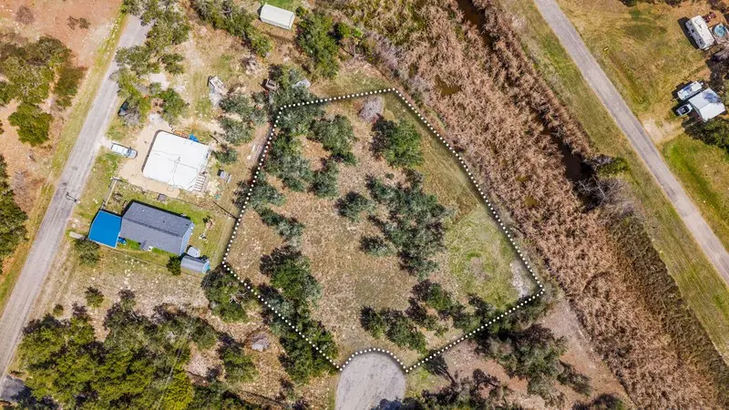 34 Oakshore Loop, Rockport, TX 78382 - Image #2