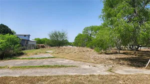 237 N County Road 1035, Kingsville, TX 78363