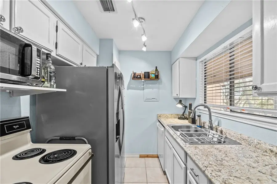 7122 Premont Drive #H202, Corpus Christi, TX 78414 - Image #3