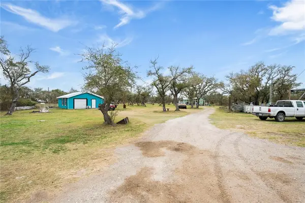 2245 Murphy Rd, Aransas Pass, TX 78336