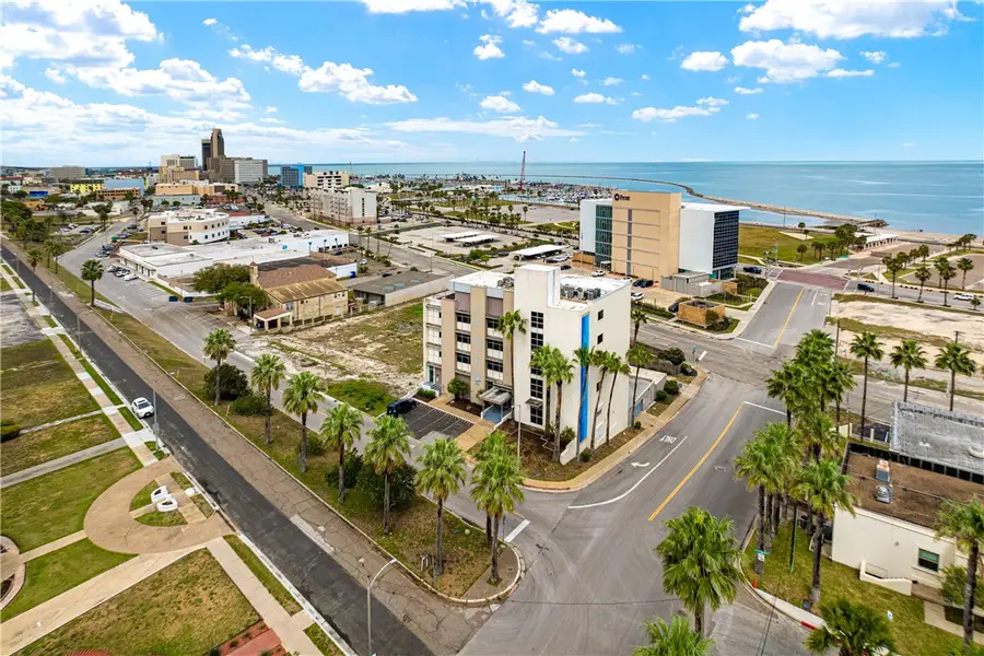 520 S Chaparral Street #1, Corpus Christi, TX 78401 - Image #2