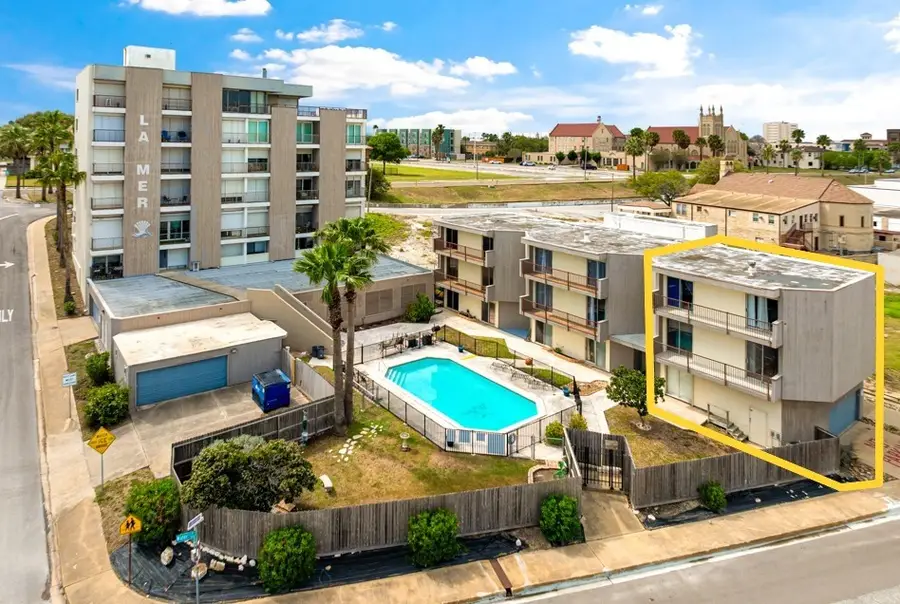 520 S Chaparral Street #1, Corpus Christi, TX 78401 - Image #3