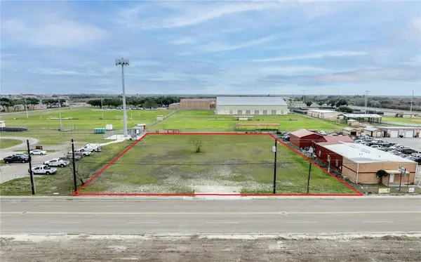 150 S Stadium, Alice, TX 78332