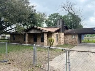 202 E Houston Street, George West, TX 78022 - Image #2